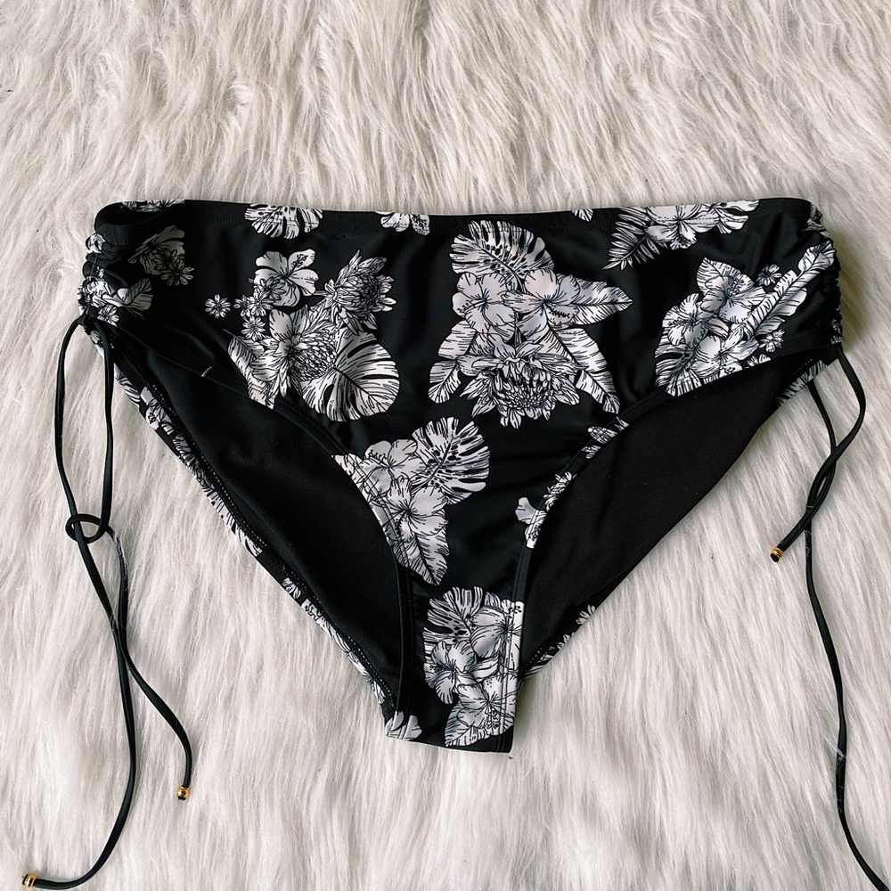 Bikini bottoms